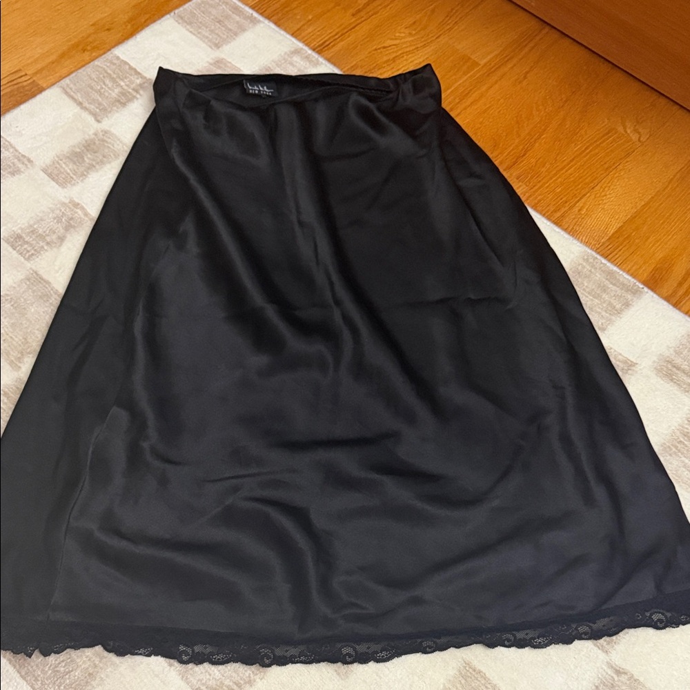 Nicole Miller Black Satin A-Line Skirt